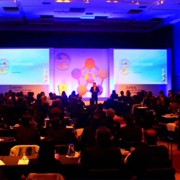 Convenciones Empresariales con Ernesto Yturralde Worldwide Inc. | Experiencias exitosas que inspiran y transforman equipos